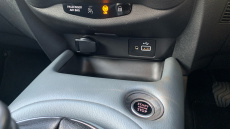 Nissan Juke 1.0 DiG-T N-Connecta 5dr Petrol Hatchback